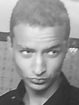 Person who looks like Pierce Brosnan