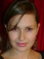 Person who looks like Elizabeth Hendrickson