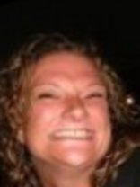 Person who looks like Bernadette Peters