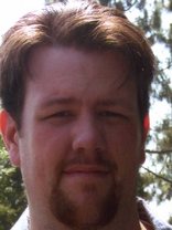 Person who looks like Donnie Wahlberg