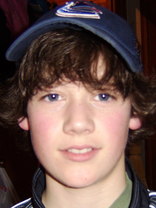 Person who looks like Josh Hutcherson