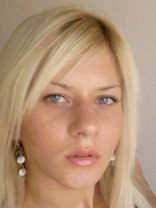 Person who looks like Julie Gonzalo