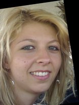 Person who looks like Jennifer Finnigan