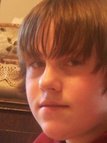 Person who looks like Josh Hutcherson