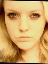 Person who looks like Laura Prepon