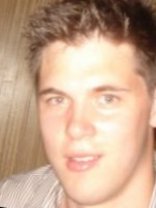 Person who looks like Steve Howey