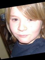 Person who looks like Cole & Dylan Sprouse