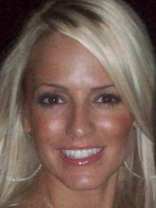 Person who looks like Jessica Simpson