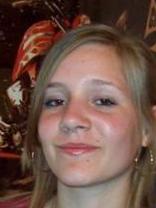 Person who looks like Emily VanCamp