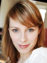 Person who looks like Carolyn Murphy