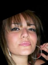 Person who looks like Mandy Moore