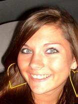 Person who looks like Tiffani Thiessen