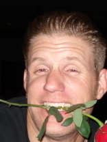 Person who looks like Donnie Wahlberg