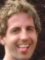 Person who looks like Eric Szmanda