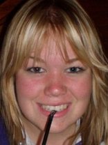 Person who looks like Hilary Duff