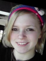 Person who looks like Linda Cardellini