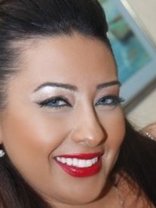 Person who looks like Christina Aguilera