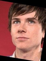 Person who looks like Zac Efron