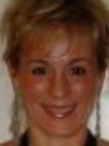 Person who looks like Molly Sims