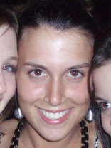 Person who looks like Shannon Elizabeth