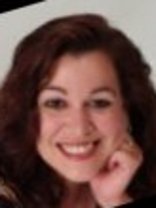 Person who looks like Alyssa Milano