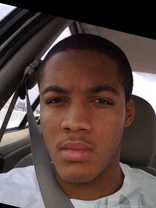 Person who looks like Marlon Wayans