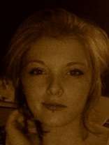 Person who looks like Laura Prepon