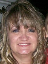 Person who looks like Goldie Hawn