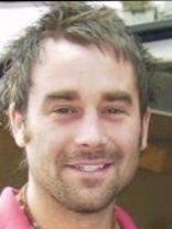 Person who looks like Colin Farrell