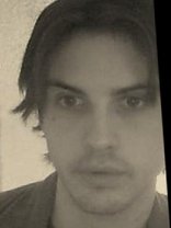 Person who looks like Peter Facinelli