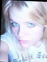 Person who looks like Mena Suvari