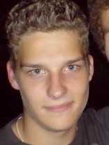 Person who looks like Alex Pettyfer