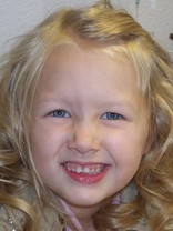 Person who looks like Jenna Boyd