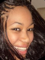 Person who looks like Zoe Saldaña