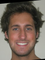 Person who looks like Jake Gyllenhaal