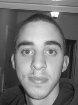 Person who looks like Travis Barker