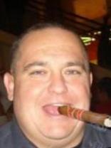 Person who looks like Tom Sizemore