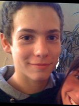 Person who looks like Jonathan Tucker