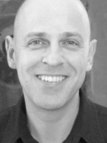 Person who looks like Joe Pantoliano