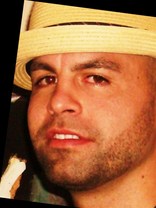 Person who looks like Billy Zane