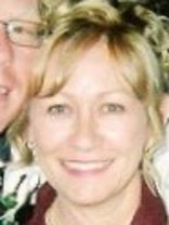 Person who looks like Lizzy Caplan