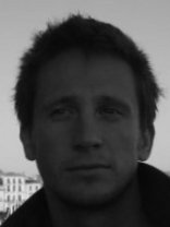 Person who looks like David Duchovny