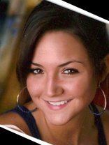 Person who looks like Rachael Leigh Cook