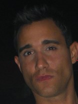 Person who looks like Bobby Cannavale