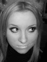 Person who looks like Christina Aguilera