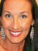 Person who looks like Dayanara Torres