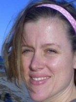 Person who looks like Bernadette Peters