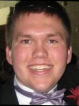 Person who looks like Steve Howey