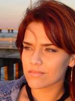 Person who looks like Neve Campbell