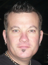 Person who looks like Tom Hanks